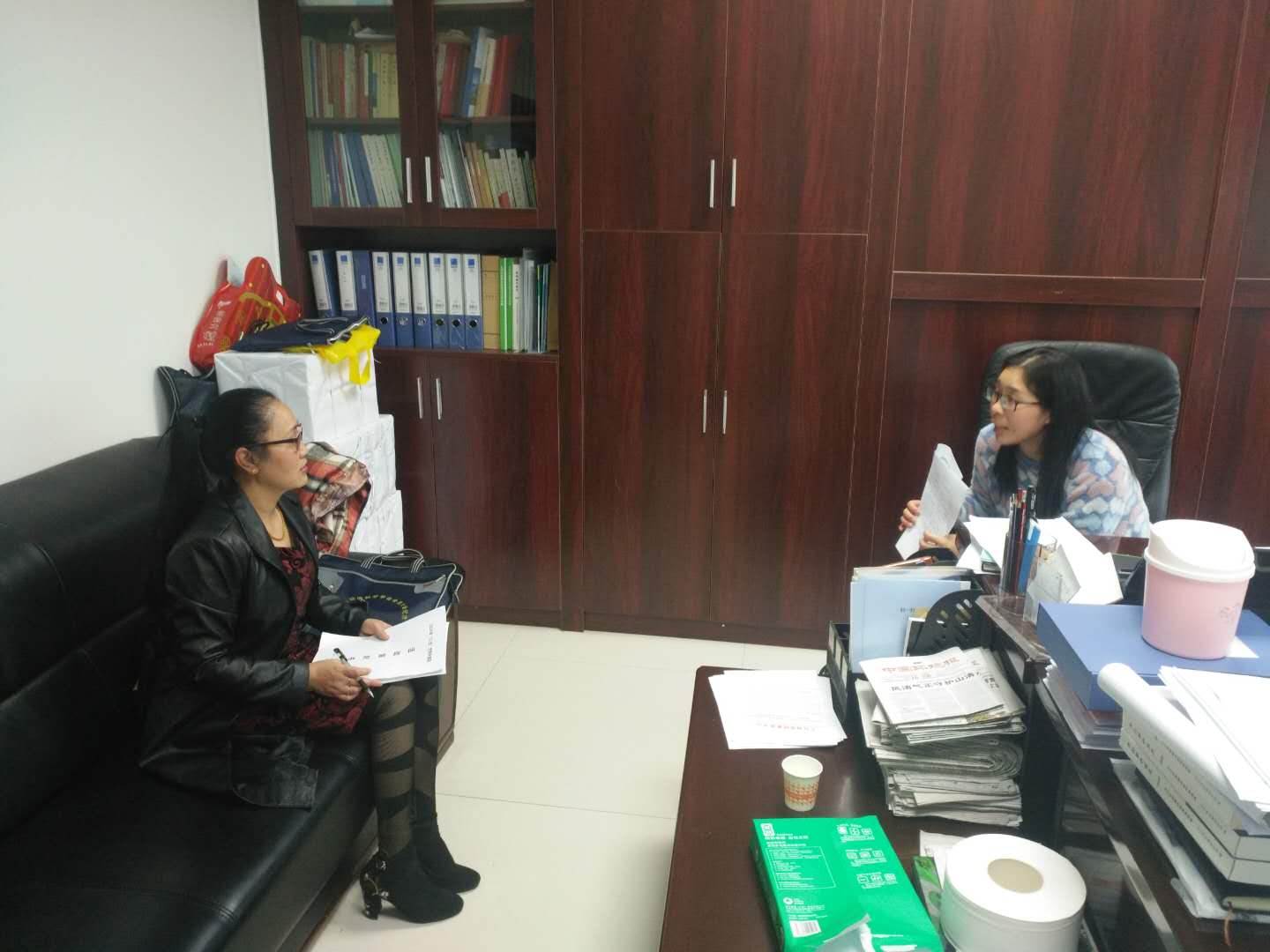 学会秘书长蒋检花拜访市局宣传科负责人易丽平
